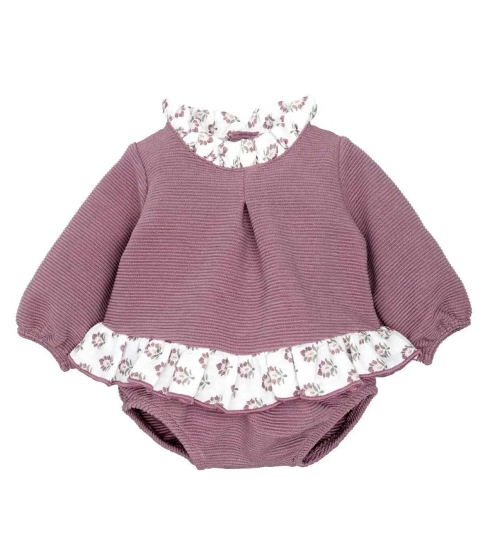 Conjunto Pololo bebé berenjena canalé volante floral tejido suave invierno en fondo blanco