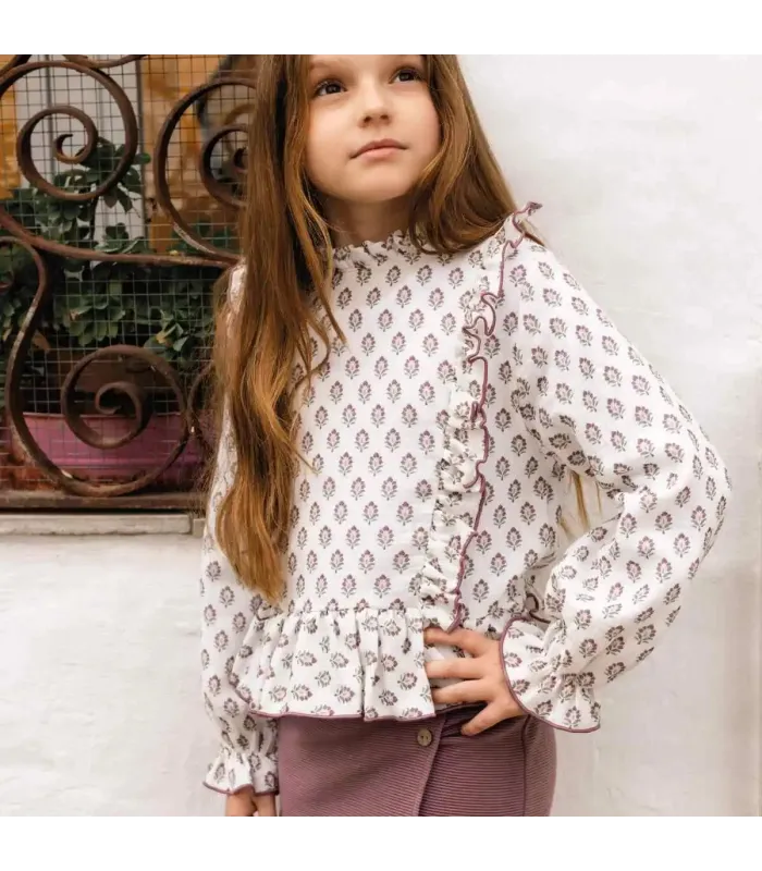 Niña con el conjunto falda pantalón berenjena niña algodón floral canalé invierno