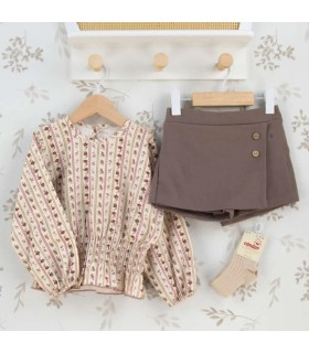 Conjunto niña arena algodón blusa floral rayas verticales con falda pantalón lisa reciclada