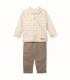 Conjunto niño arena camisa cuadros algodón pantalón liso reciclado look invierno elegante en fondo grande