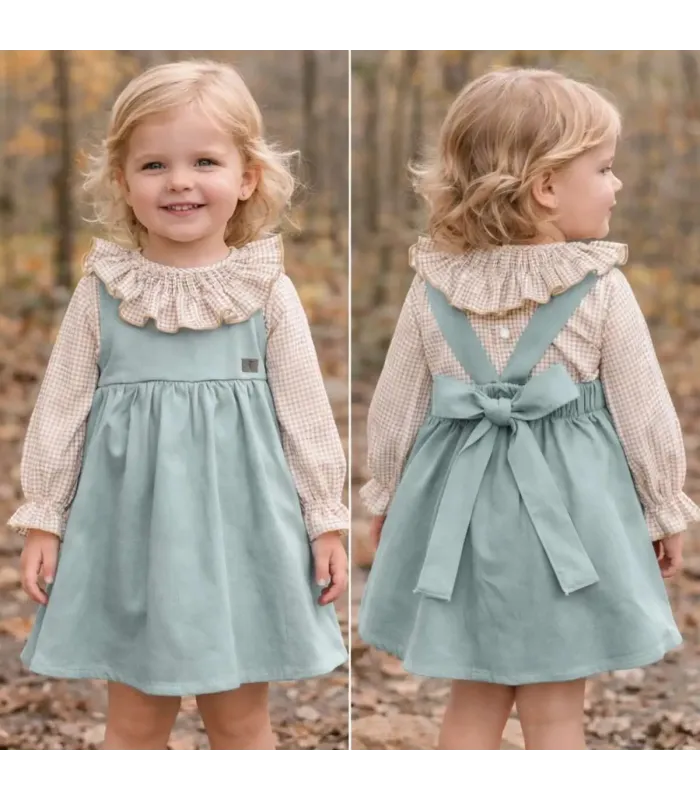Niña con el Conjunto Pichi niña mint invierno con lazada central blusa vichy con volante y tejido algodón suave