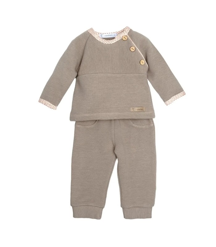 Conjunto sport bebé topo algodón canalé sudadera botones y pantalón textura suave en fondo blanco