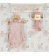 Peto bebé rosa viejo algodón estampado con volantes laterales tirantes textura suave