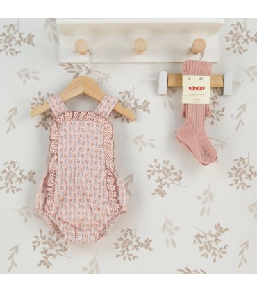 Peto bebé rosa viejo algodón estampado con volantes laterales tirantes textura suave