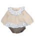 Conjunto Pololo bebé crudo volante cuello estampado ribete celeste pololo algodón invierno en fondo blanco