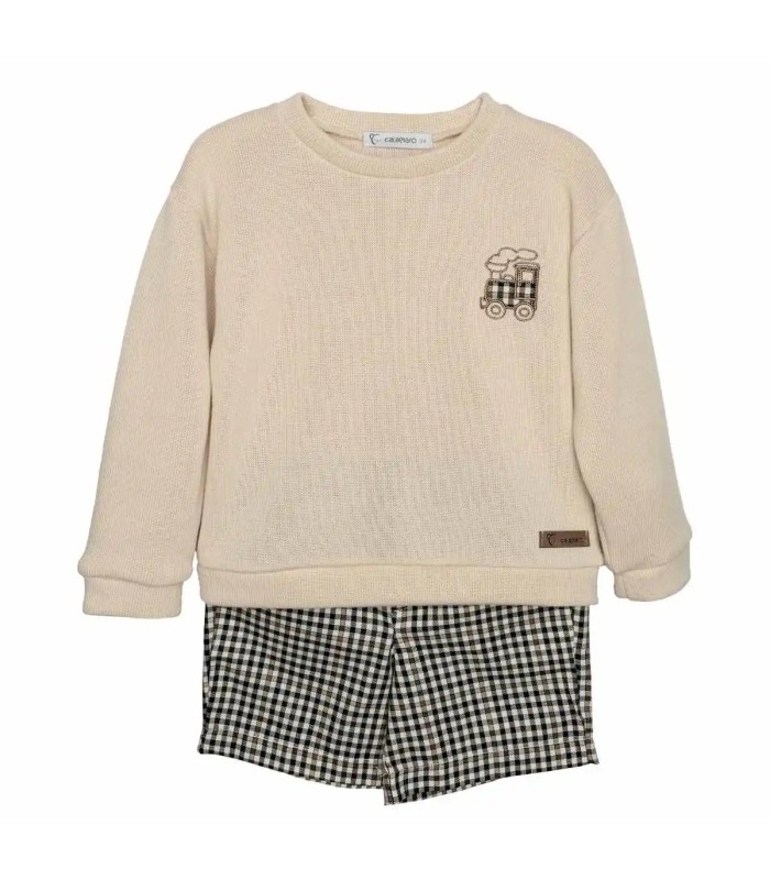 Conjunto niño crudo sudadera bordado tren pantalon cuadros algodon invierno sobre fondo blanco