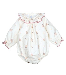 Pelele bebé nude floral Calamaro Grove invierno rosa empolvado mangas algodón estampado cuello volantes en fondo blanco