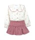 Conjunto Falda niña nude floral blusa algodón estampado flores falda rosa empolvado textura en fondo blanco