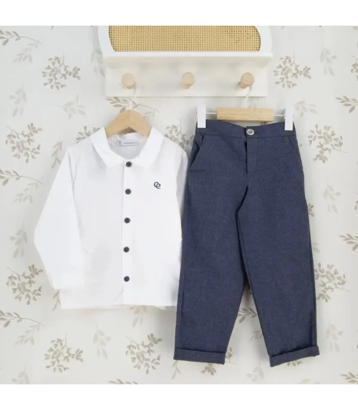 Conjunto Pantalón niño azul camisa blanca algodón botones detalle elegante