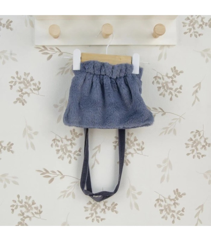 Bolso niña azul invierno tejido aterciopelado asa larga detalle textura elegante