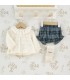 Conjunto Pololo bebé cuadros verde invierno blusa cruda textura labrada cuello volante algodón detalle elegante