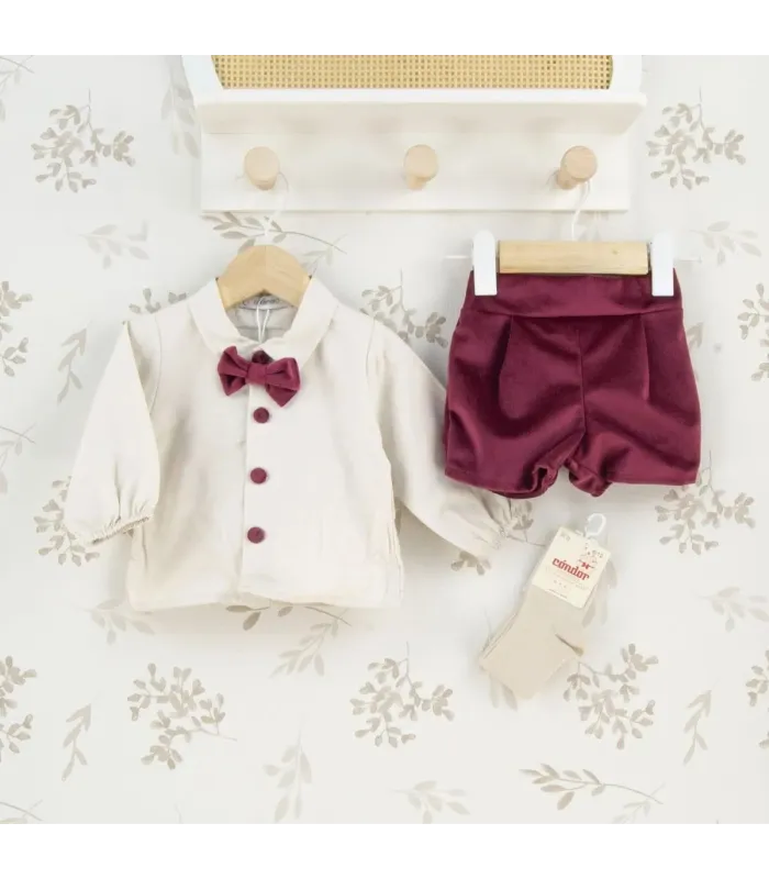 Conjunto Pololo bebé granate elegante con camisa blanca pajarita y pantalón corto tejido suave invierno