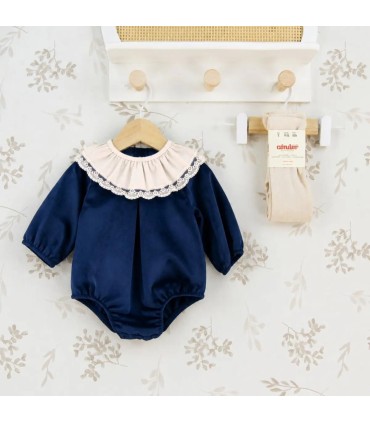 Pelele bebé azul marino con cuello blanco de puntilla manga larga tejido suave elegante invierno