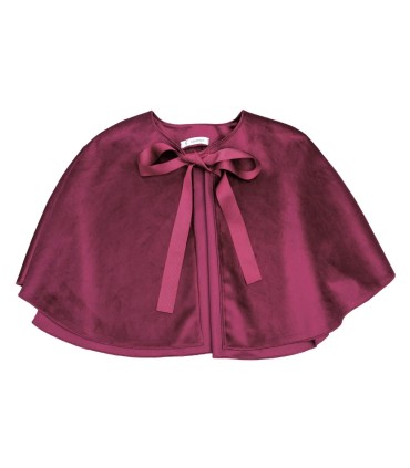 Capa niña granate con lazo frontal tejido suave elegante abrigo ligero invierno en fondo blanco