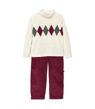 Conjunto niño granate pantalón algodón jersey rombos cuello alto detalle en fondo blanco