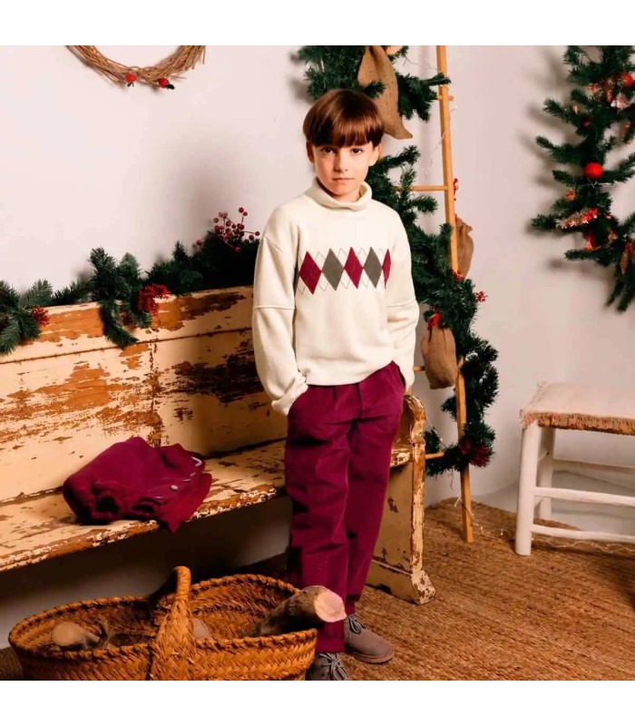 Niño con el conjunto niño granate pantalón algodón jersey rombos cuello alto detalle
