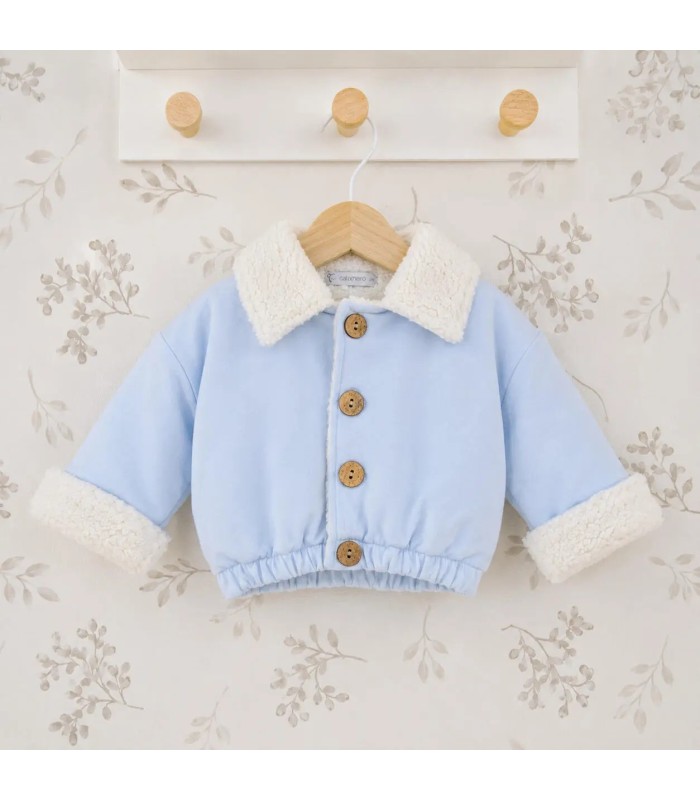 Chaqueta bebé celeste algodón suave interior borreguito botones invierno detalle tejido