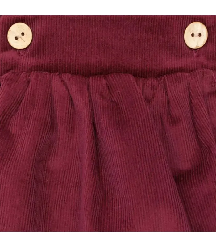 Diseño del Peto Bebé Granate algodón con tirantes botones madera tejido suave bombacho