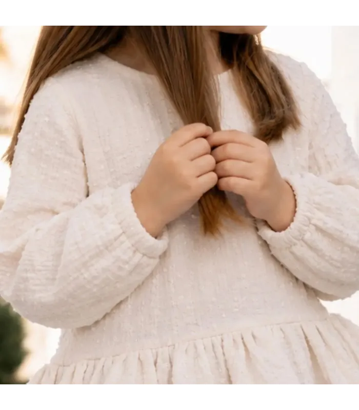 Niña con la Blusa Niña Arena algodón bambula volante bajo textura suave ligera
