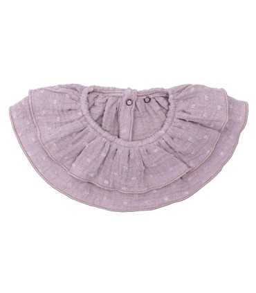 Babero Volante Bebé Malva algodón bambula forma circular fruncido elegante en fondo blanco