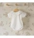 body bebé blanco cuello volante amplio algodón suave detalle verano elegante