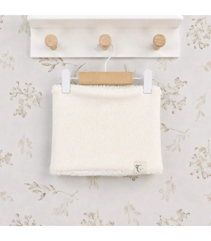 Cuello Bebé Crudo tejido suave con interior borreguito blanco diseño cálido invierno