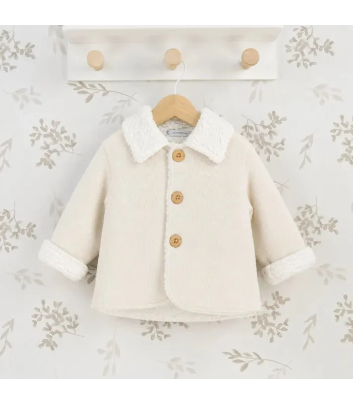 Abrigo Bebé Crudo tejido suave con borreguito blanco en cuello y puños diseño elegante invierno
