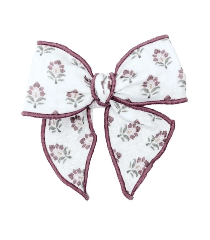 Lazo Pelo pinza berenjena floral niña tejido suave pinza detalle elegante en fondo blanco