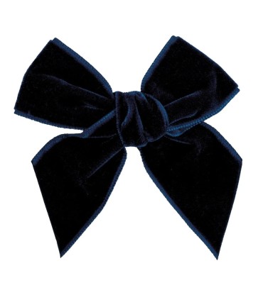 Lazo Pelo Bebé Marino Terciopelo pinza textura suave brillo elegante accesorio cabello invierno en fondo blanco