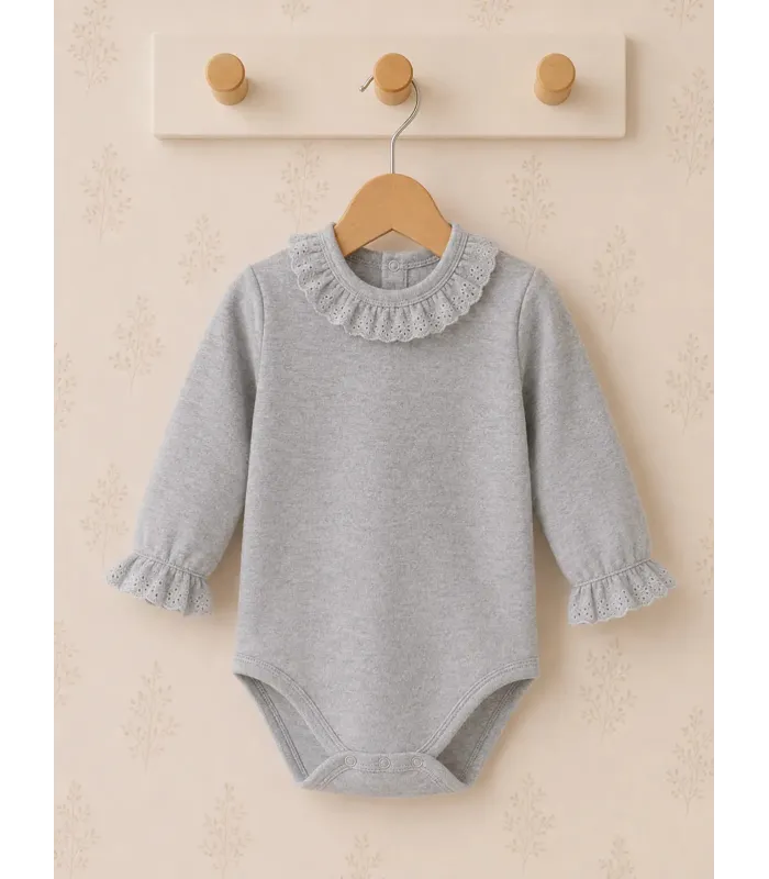 Body bebé gris con cuello y puños de puntilla de algodón suave Calamaro para recién nacido