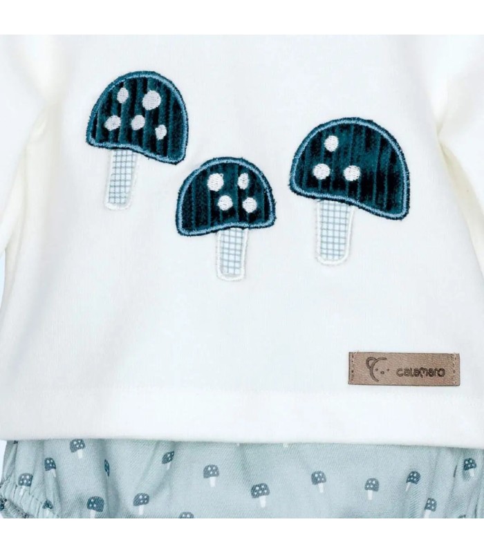 Diseño del conjunto pololo bebé verde agua algodón con bordado de setas y textura suave detalle invierno