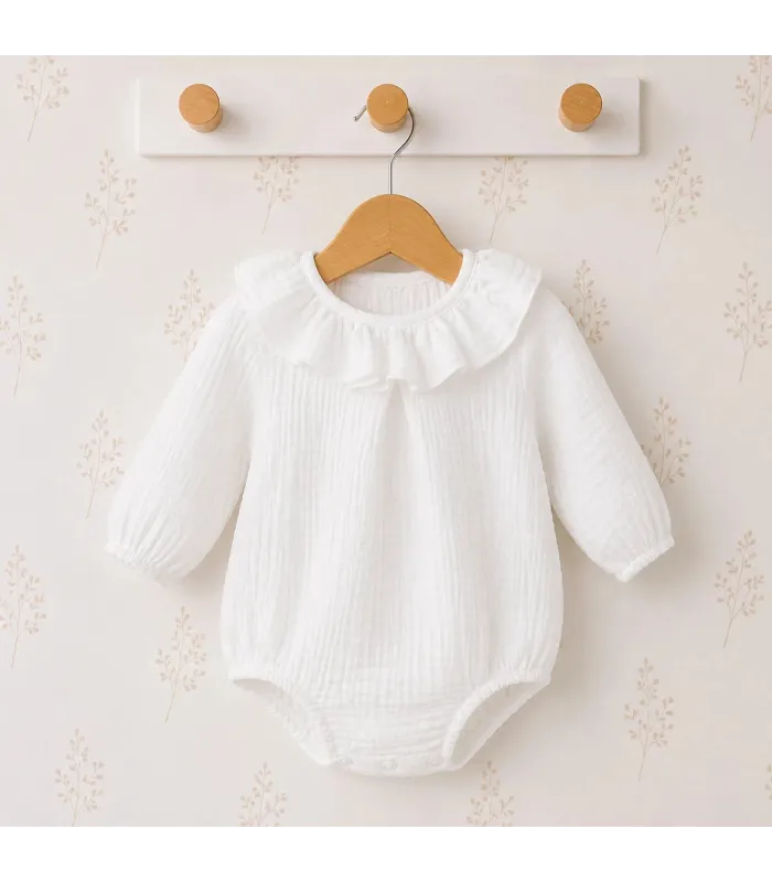 Pelele Estena bebé natural de 100% algodón con textura ligera y amplio cuello de volante Calamaro