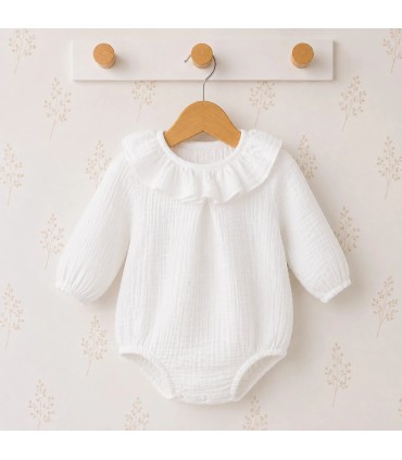 Pelele Estena bebé natural de 100% algodón con textura ligera y amplio cuello de volante Calamaro