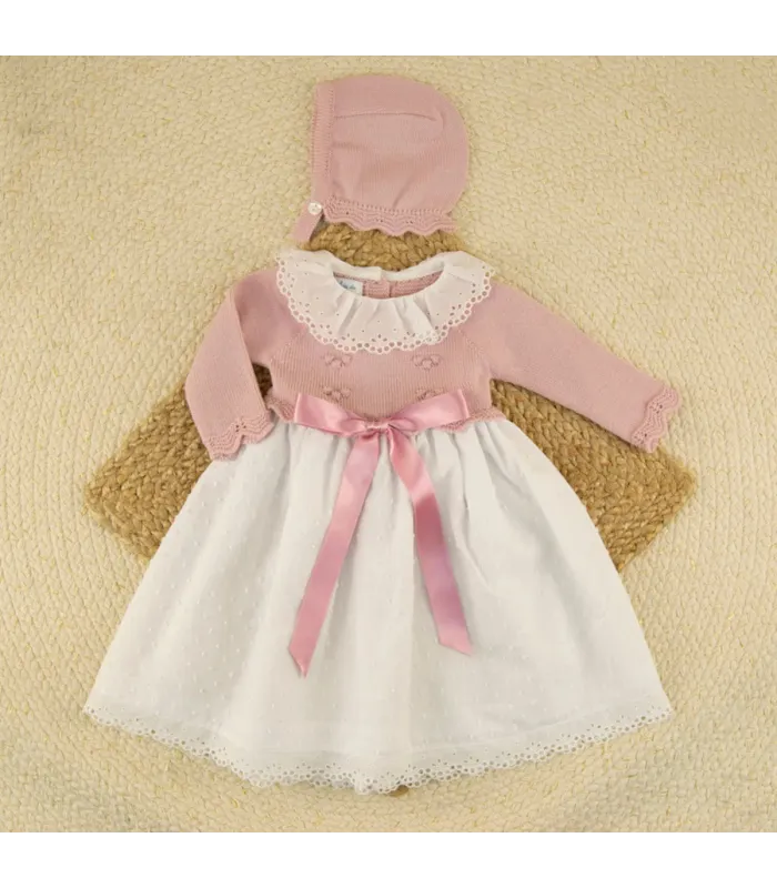 Faldón maquillaje Aramis con falda blanca de plumeti Dulce de Fresa
