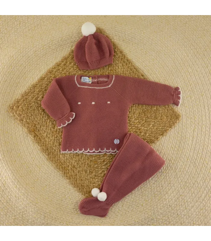 Conjunto de lana cereza con bodoques, polaina y capota Dulce de Fresa