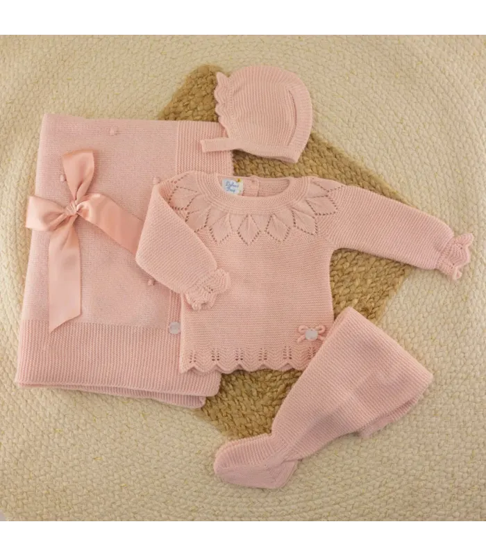 Conjunto de lana rosa dulce con jersey trenzado, polaina y capota Dulce de Fresa