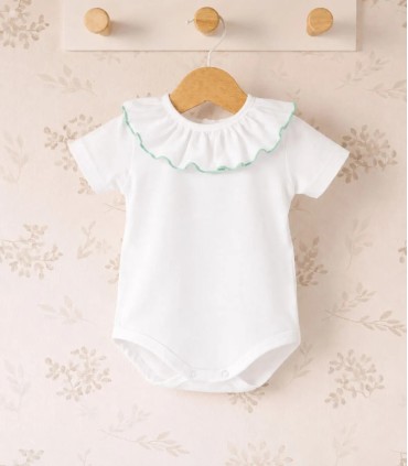 body bebé blanco cuello volante ribete verde agua mint algodón suave detalle verano