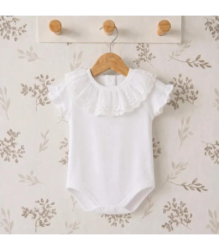 body bebé blanco cuello bordado calado algodón detalle verano elegante