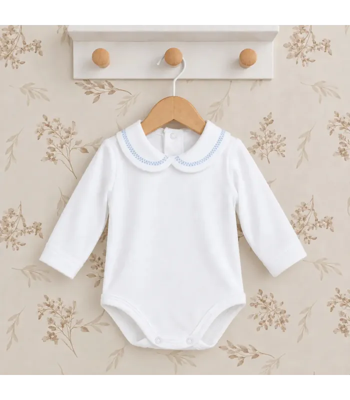 Body bebé blanco cuello bordado celeste Calamaro Bel