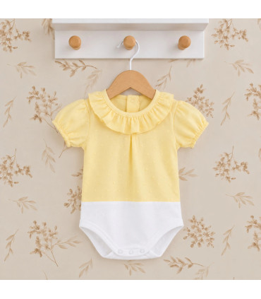body bebé amarillo plumeti cuello volante algodón relieve detalle verano luminoso