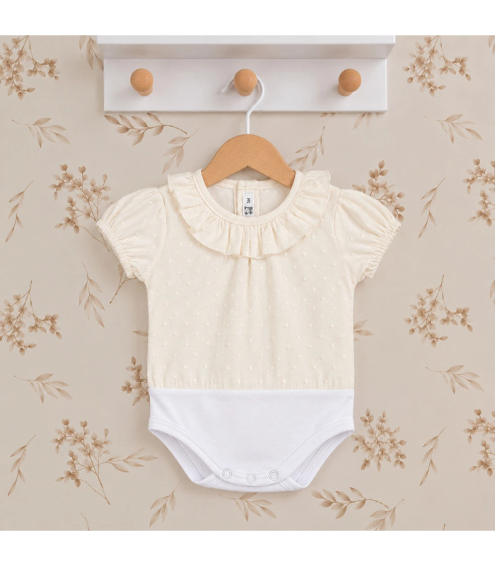 body bebé crudo plumeti cuello volante algodón relieve detalle verano elegante