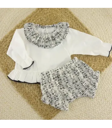 Conjunto pololo bebé niña negro Alisio 100% algodón cuello volante y detalles metalizados