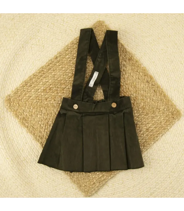 Falda verde con tirantes Calamaro para niña, de pana con tablas delanteras y botones decorativos de madera
