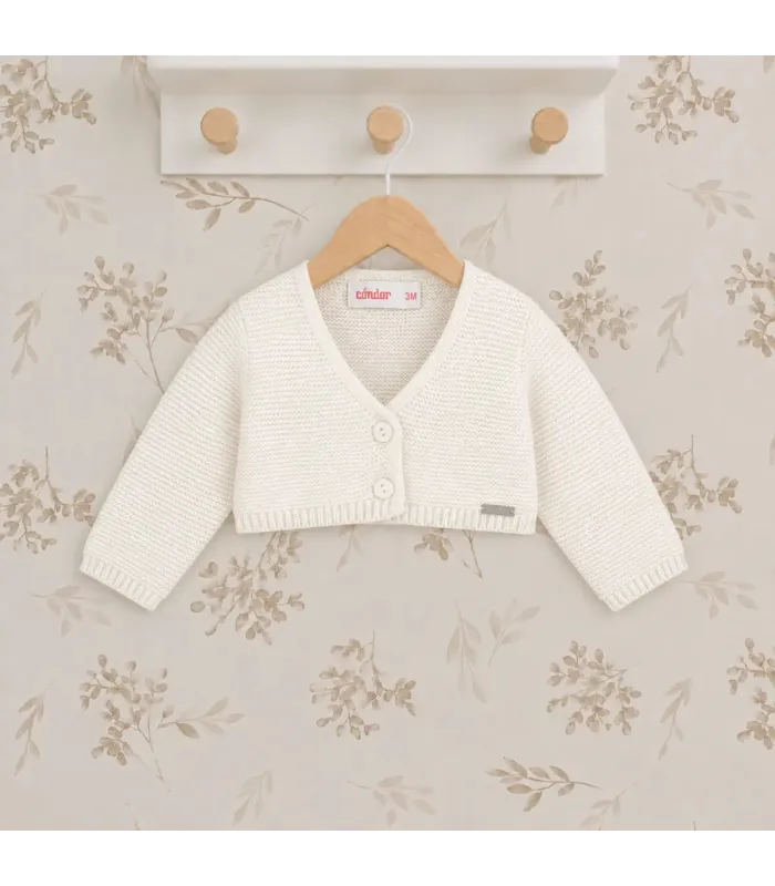 Chaqueta Cóndor Nata 202 de punto bobo. Fondo estudio.