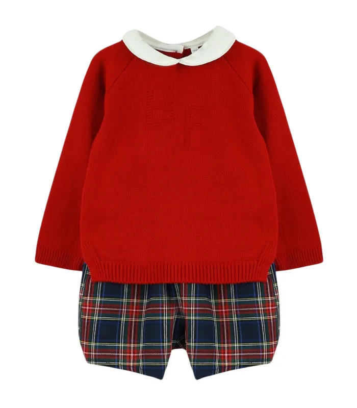 Conjunto infantil Babyfer con jersey rojo y pantalón de cuadros escoceses.Fondo blanco.