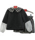 Conjunto Del Sur gris con falda de cuadros blancos y negros. Fondo blanco.