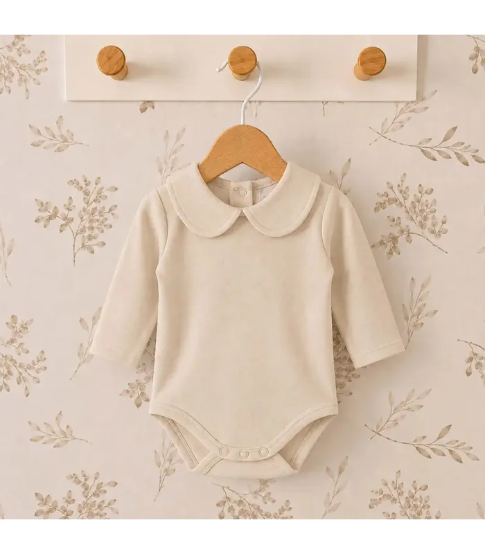 body bebé arena cuello clásico manga larga algodón elastano elegante cómodo