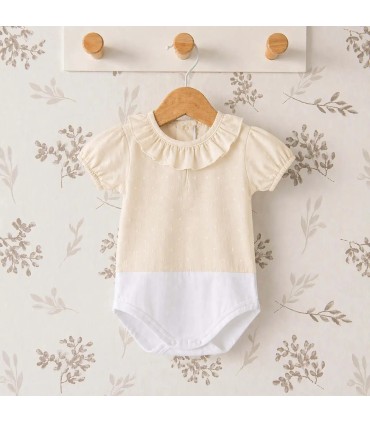 body bebé crudo plumeti cuello volante algodón relieve detalle verano natural elegante
