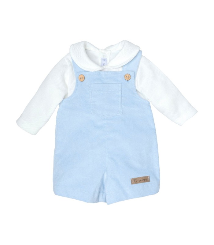 Conjunto Peto bebé azul cielo con camiseta blanca algodón y peto corto con tirantes y botones frontales en fondo blanco