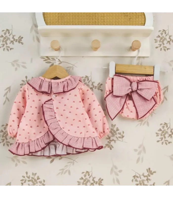 Parte trasera del Jesusito bebé rosa empolvado algodón con volante vichy y estampado delicado detalle invierno